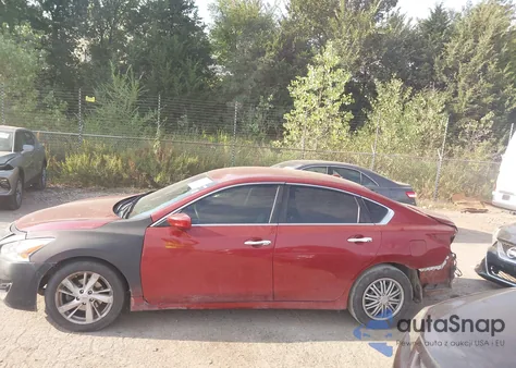 2015 Nissan Altima 2.5/2.5 S/2.5 Sl/2.5 Sv из США, поврежденный, VIN 1N4AL3AP8FC479158